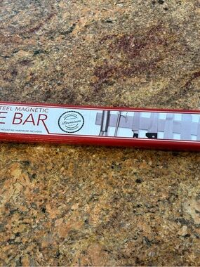Modern Innovations 16 Inch Stainless Steel Magnetic Knife Bar - New in box